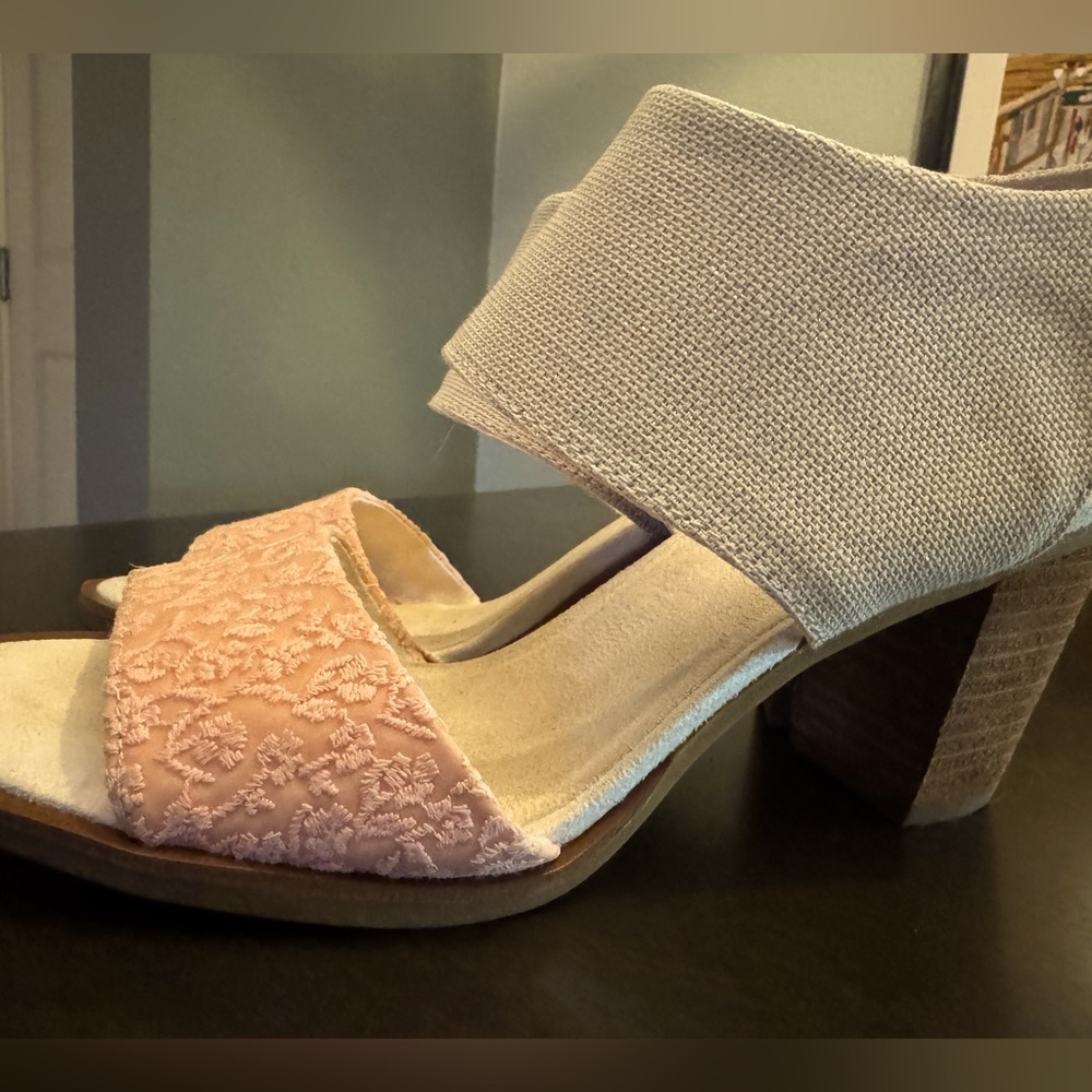 TOMS Womens Heels Sandals Open Toe Shoes Size 8